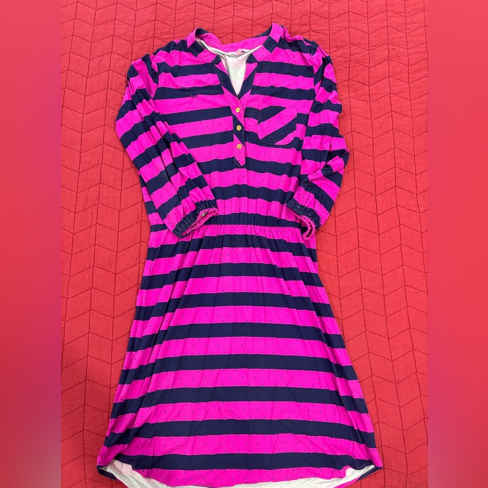 Lilly Pulitzer bright pink and navy blue striped cotton dress. Size large.